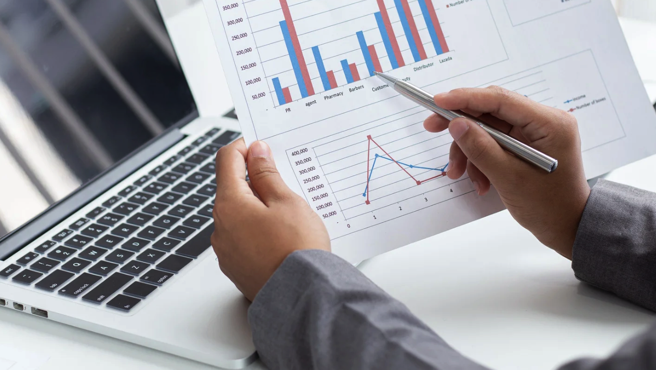 Economize, Otimize e Impressione: Descubra o Retorno Sobre o Investimento da Portaria Remota com IA